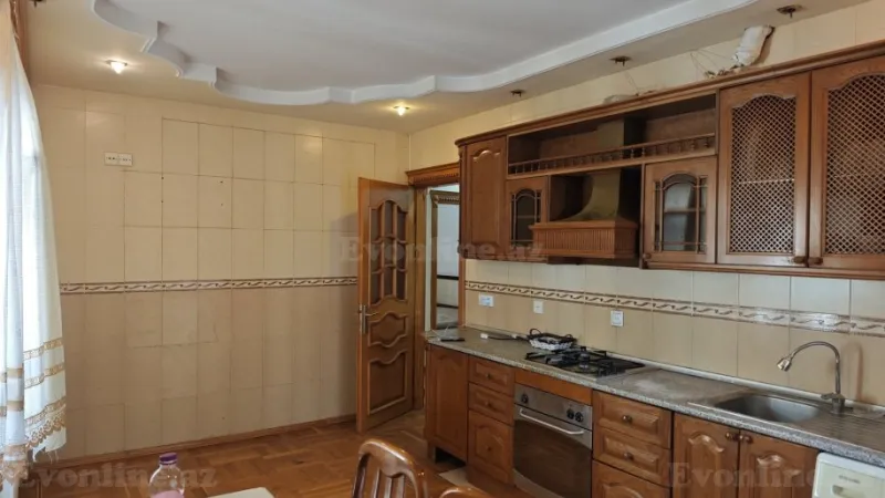 Kirayə verilir 3 otaqlı Mənzil Köhnə tikili 100 m² Xalqlar Dostluğu m. - şəkil 8