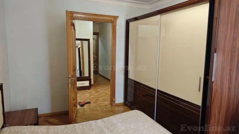 Kirayə verilir 3 otaqlı Mənzil Köhnə tikili 100 m² Xalqlar Dostluğu m. - şəkil 11