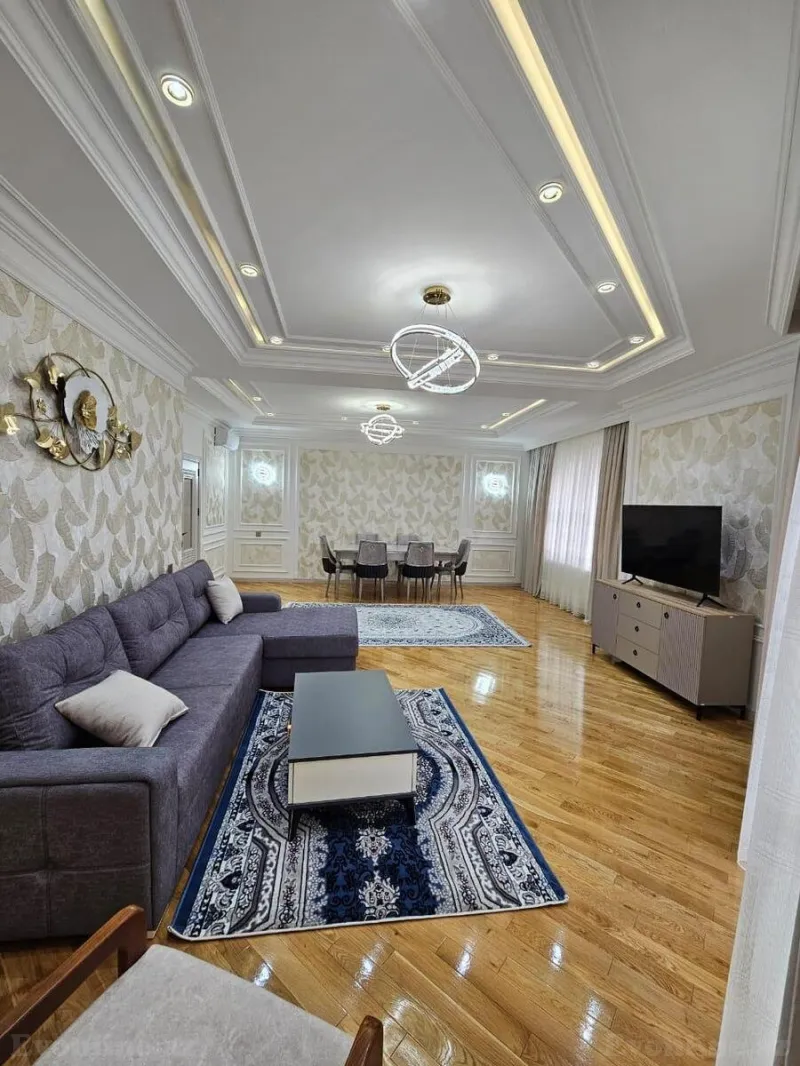 Kirayə verilir 3 otaqlı Mənzil Yeni tikili 125 m² Xətai r. - şəkil 2