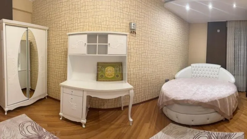 Kirayə verilir 3 otaqlı Mənzil Yeni tikili 100 m² Gənclik m. - şəkil 13