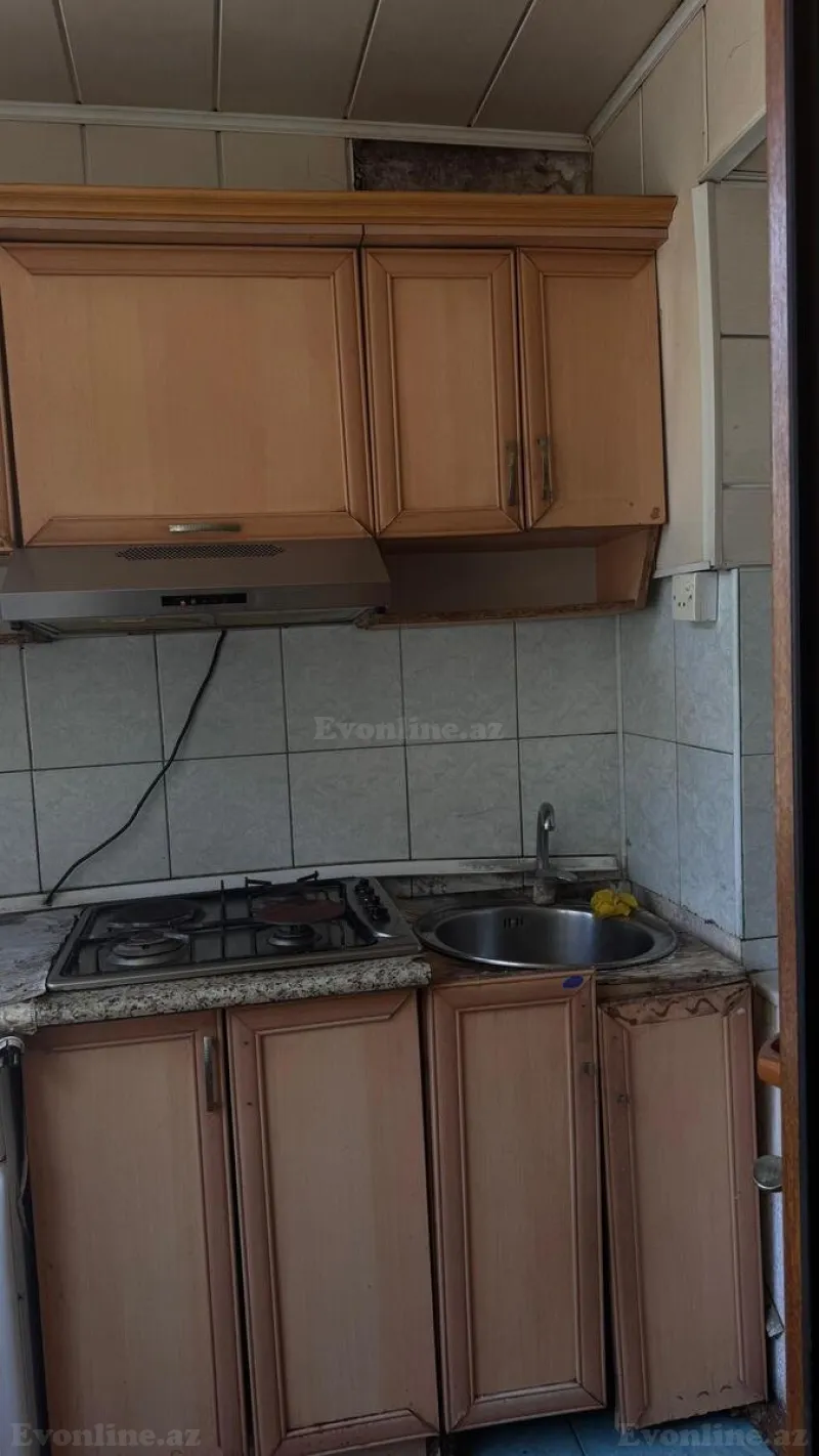 Satılır 1 otaqlı Mənzil Köhnə tikili 30 m² 8-ci kilometr - şəkil 2