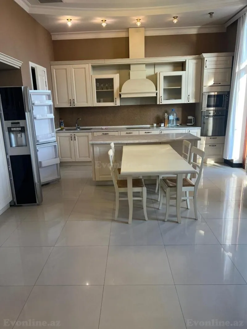 Kirayə verilir 4 otaqlı Mənzil Yeni tikili 240 m² Sahil m. - şəkil 10