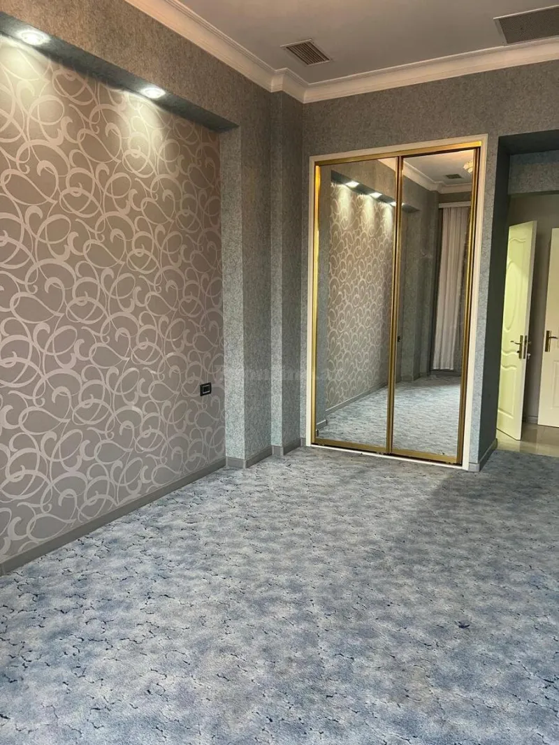 Kirayə verilir 4 otaqlı Mənzil Yeni tikili 240 m² Sahil m. - şəkil 20