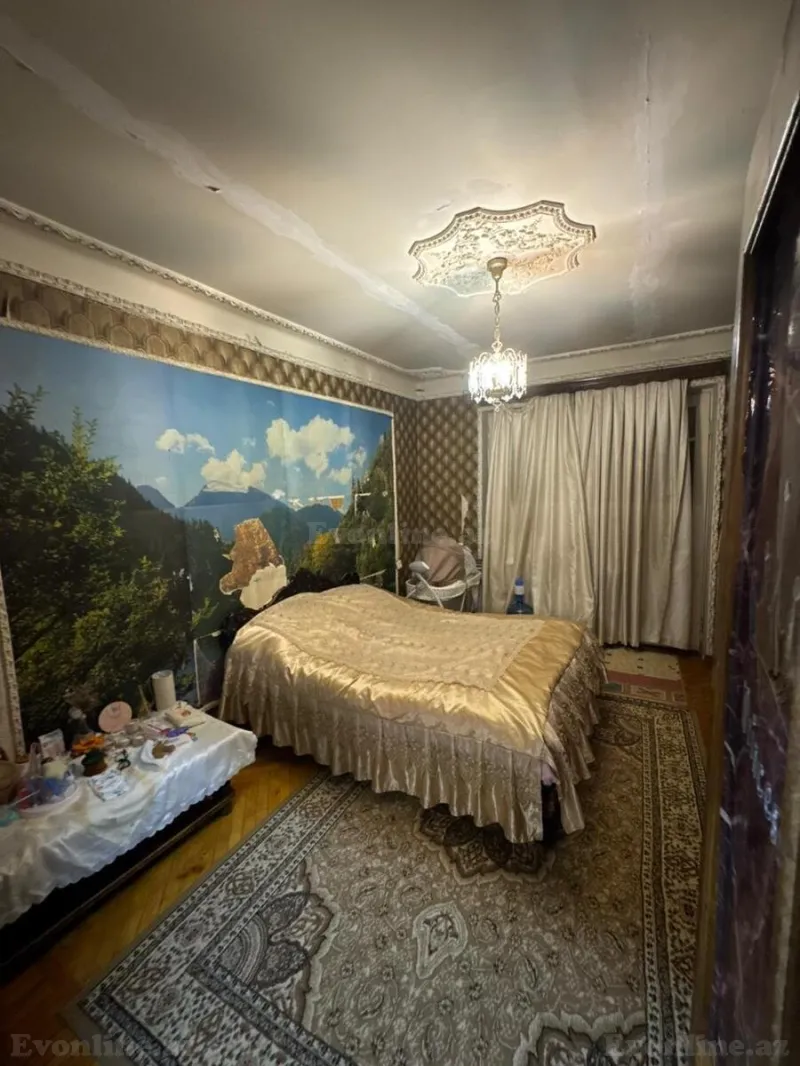 Satılır 3 otaqlı Mənzil Köhnə tikili 90 m² Xalqlar Dostluğu m. - şəkil 2