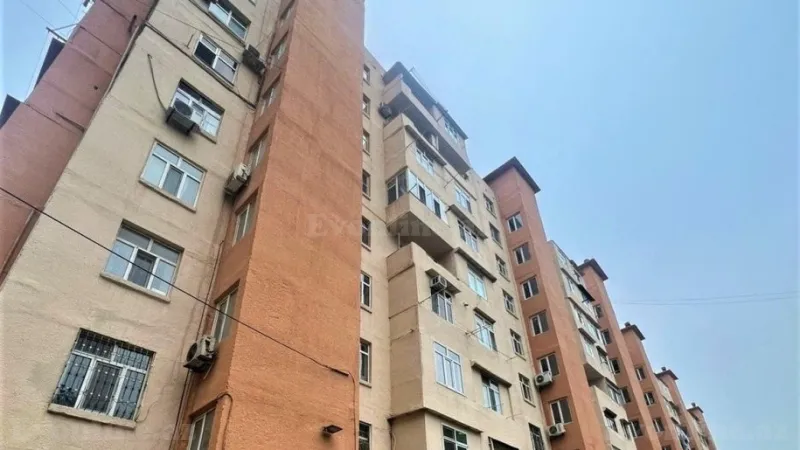 Satılır 3 otaqlı Mənzil Köhnə tikili 80 m² Həzi Aslanov m. - şəkil 2