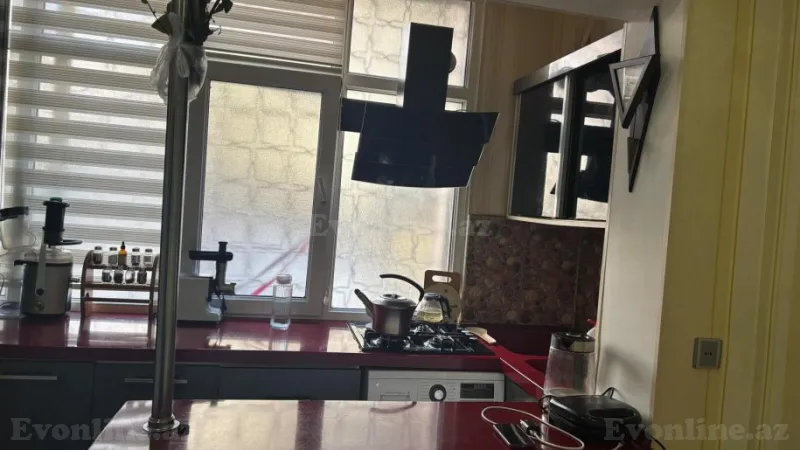 Satılır 5 otaqlı Mənzil Köhnə tikili 150 m² 9-cu mikrorayon - şəkil 4