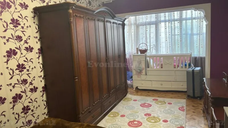 Satılır 5 otaqlı Mənzil Köhnə tikili 150 m² 9-cu mikrorayon - şəkil 5