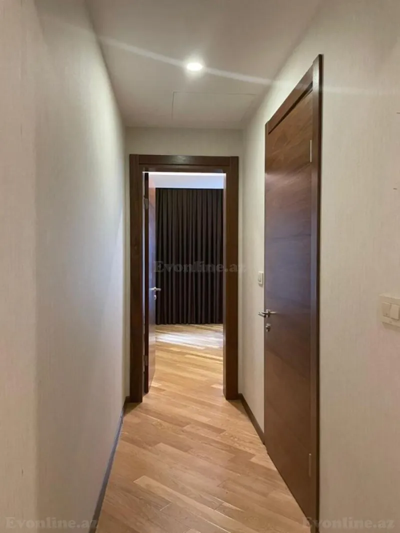 Kirayə verilir 4 otaqlı Mənzil Yeni tikili 220 m² Səbail r. - şəkil 9