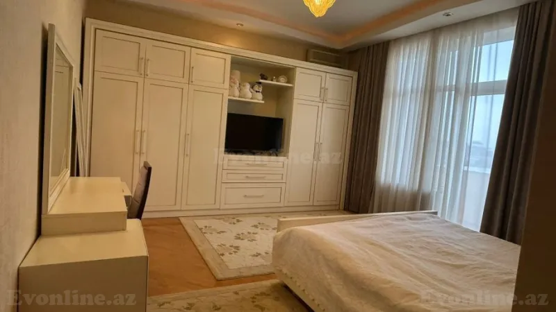 Satılır 4 otaqlı Mənzil Yeni tikili 175 m² Nizami m. - şəkil 7