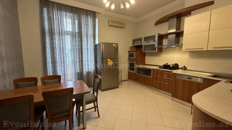 Satılır 4 otaqlı Mənzil Yeni tikili 175 m² Nizami m. - şəkil 26