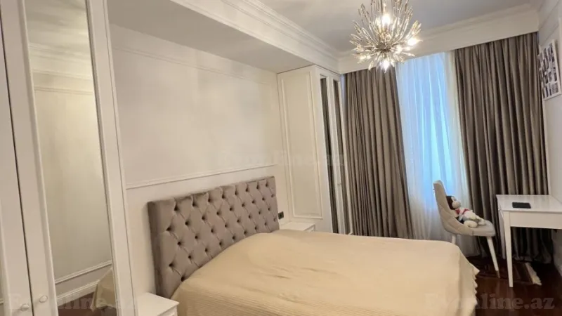 Satılır 4 otaqlı Mənzil Yeni tikili 190 m² 28 May m. - şəkil 9