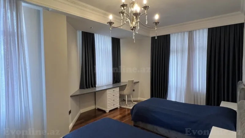 Satılır 4 otaqlı Mənzil Yeni tikili 190 m² 28 May m. - şəkil 10