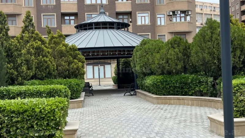 Satılır 4 otaqlı Mənzil Yeni tikili 190 m² 28 May m. - şəkil 14