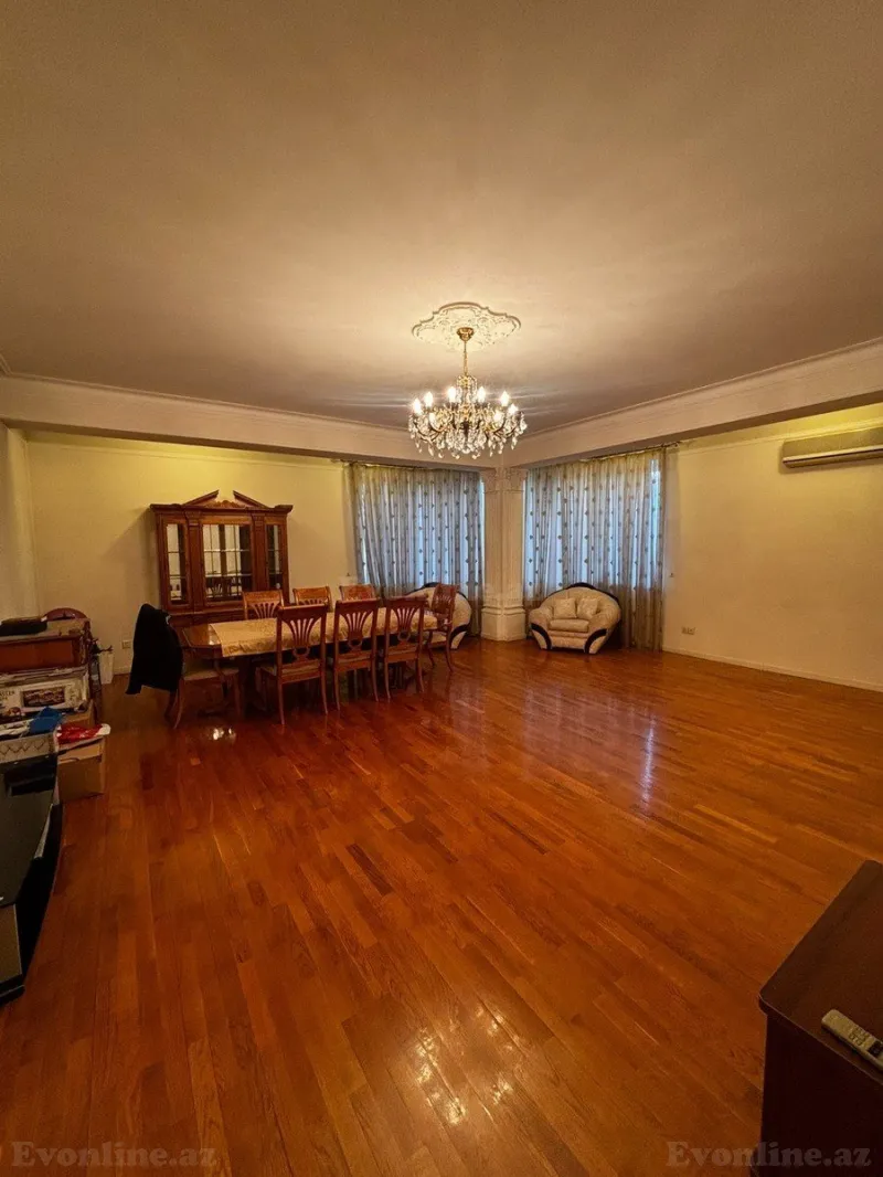 Satılır 4 otaqlı Mənzil Yeni tikili 170 m² 28 May m. - şəkil 3