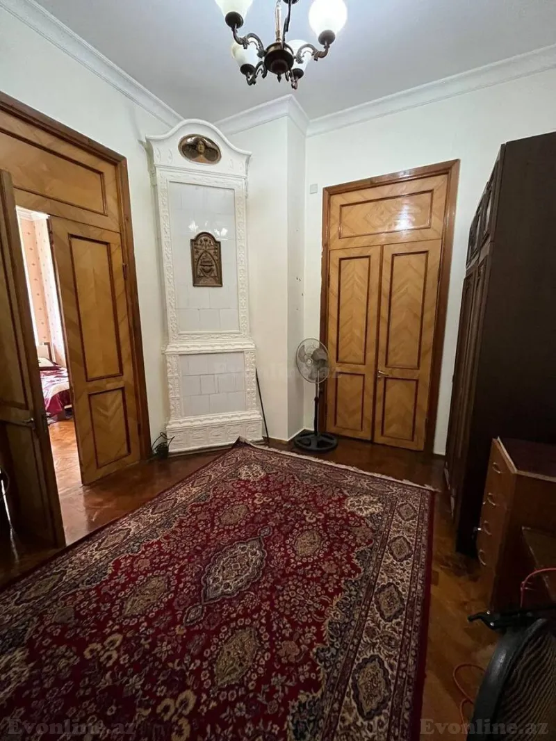 Satılır 5 otaqlı Mənzil Köhnə tikili 170 m² Sahil m. - şəkil 7