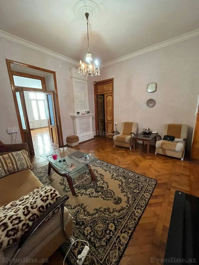 Satılır 5 otaqlı Mənzil Köhnə tikili 170 m² Sahil m. - şəkil 24