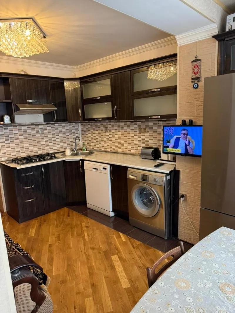 Kirayə verilir 3 otaqlı Mənzil Köhnə tikili 85 m² Həzi Aslanov m. - şəkil 12