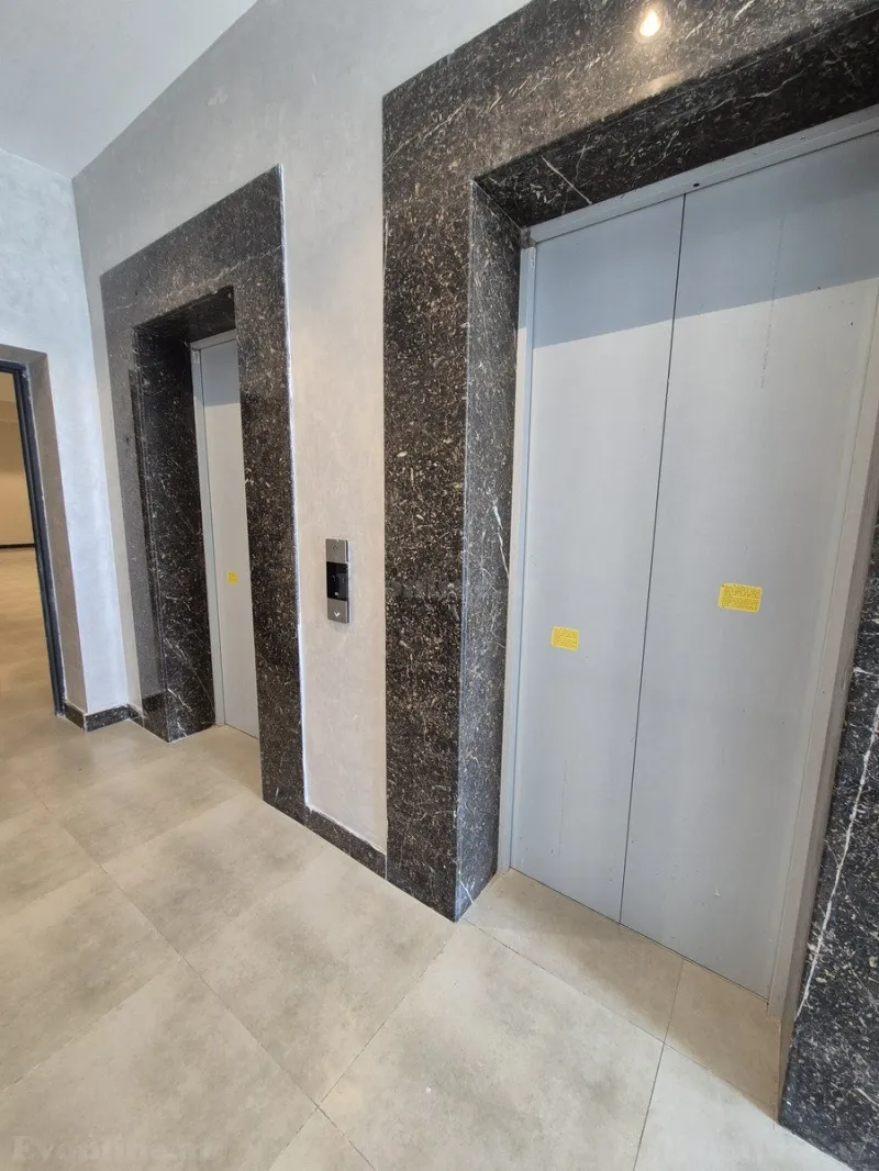 Satılır 4 otaqlı Mənzil Yeni tikili 175 m² Koroğlu m. - şəkil 4