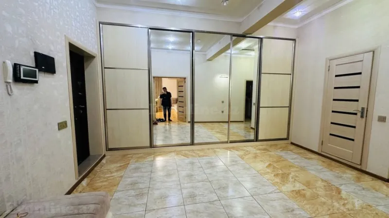 Satılır 3 otaqlı Mənzil Yeni tikili 163 m² Gənclik m. - şəkil 12