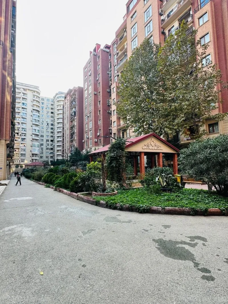 Satılır 3 otaqlı Mənzil Yeni tikili 163 m² Gənclik m. - şəkil 23