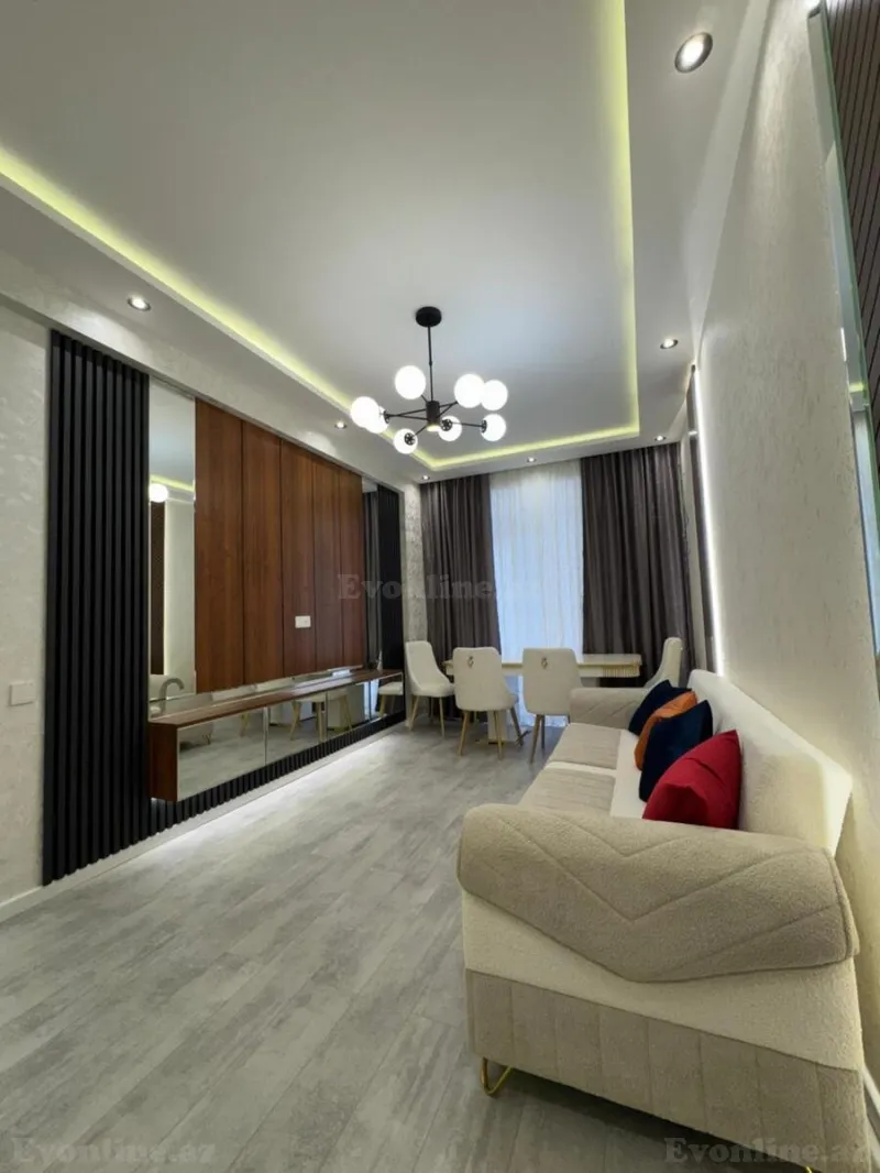 2 otaqlı Mənzil 70 m² Qara Qarayev m. Satılır