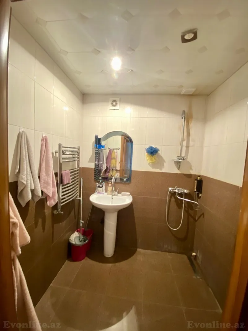 Satılır 4 otaqlı Mənzil Köhnə tikili 100 m² Badamdar - şəkil 17