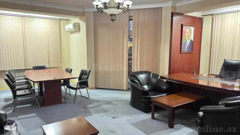 4 otaqlı Mənzil 180 m² İçərişəhər m. Satılır