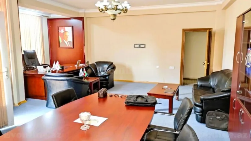 Satılır 4 otaqlı Mənzil Yeni tikili 180 m² İçərişəhər m. - şəkil 2