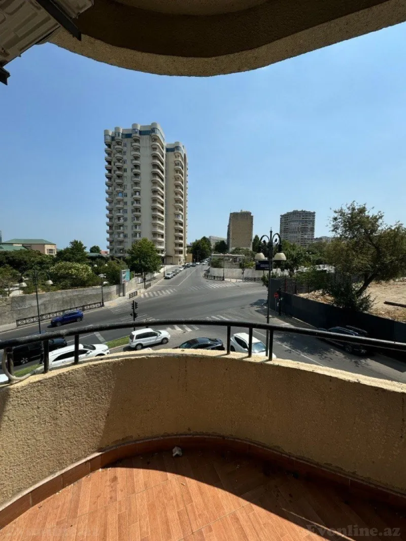 Satılır 4 otaqlı Mənzil Yeni tikili 180 m² İçərişəhər m. - şəkil 4