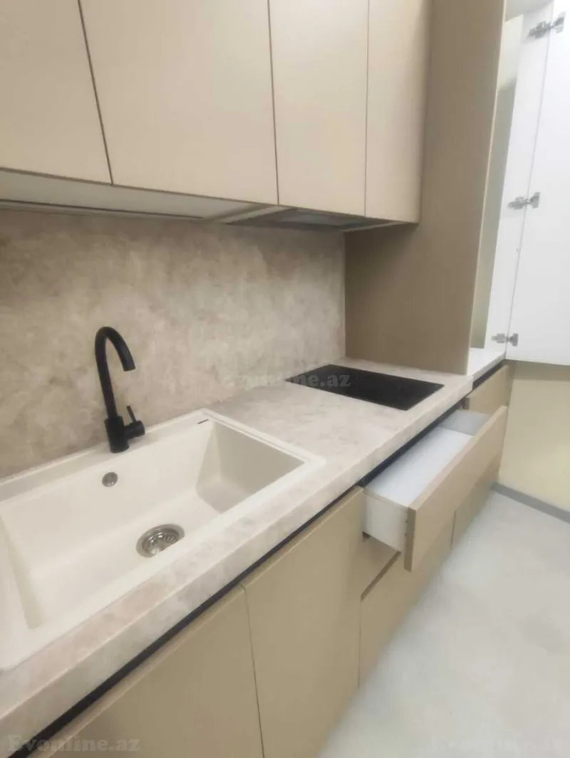 Kirayə verilir Ofis 200 m² Nizami m. - şəkil 17