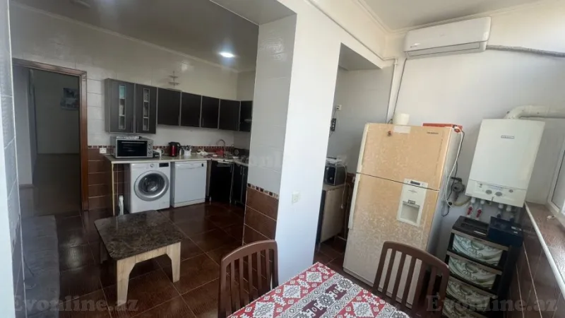 Satılır 3 otaqlı Mənzil Yeni tikili 120 m² İnşaatçılar m. - şəkil 2