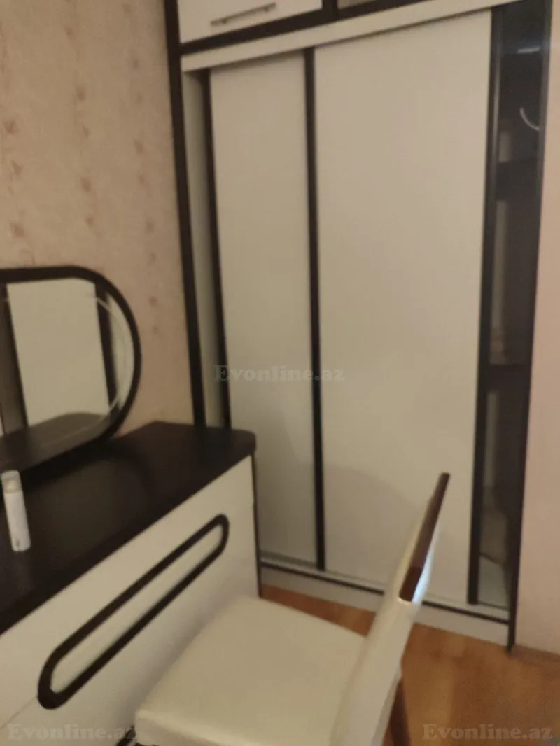 3 otaqlı Mənzil 75 m² İnşaatçılar m. Kirayə verilir