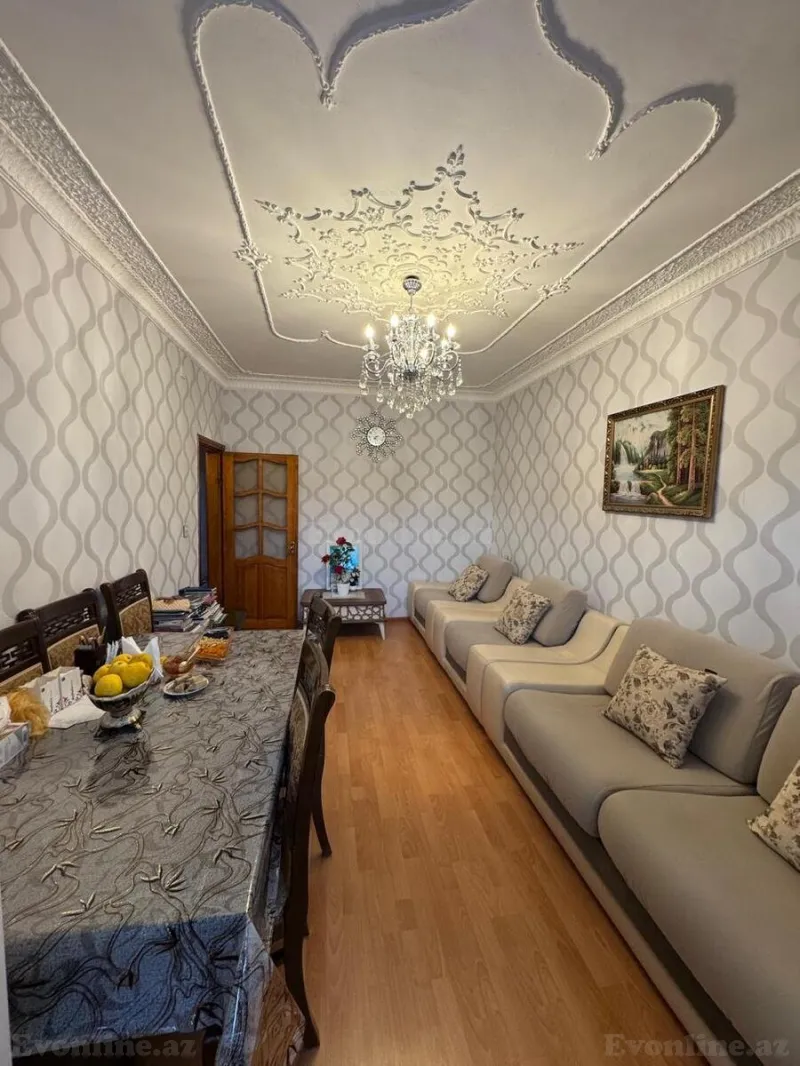 Satılır 4 otaqlı Mənzil Köhnə tikili 100 m² Yeni Yasamal - şəkil 2