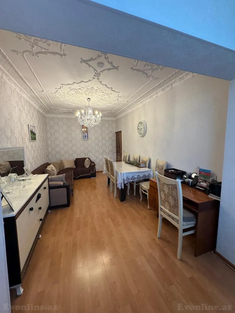 Satılır 4 otaqlı Mənzil Köhnə tikili 100 m² Yeni Yasamal - şəkil 3