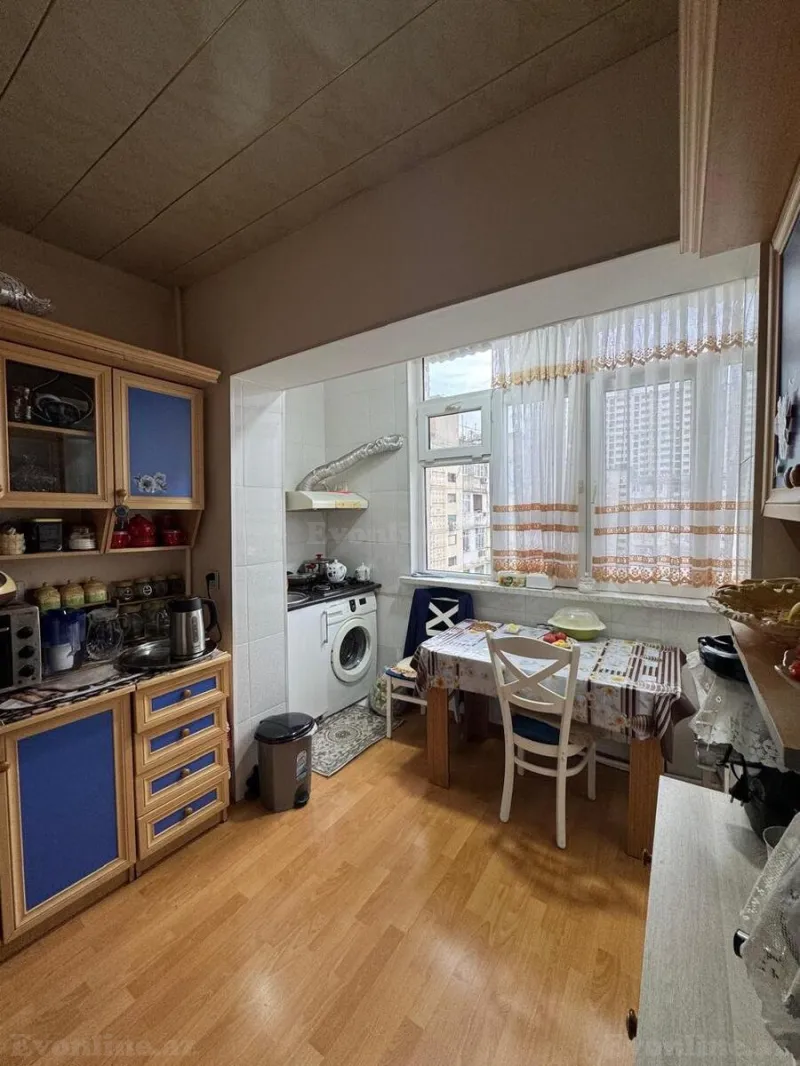 Satılır 4 otaqlı Mənzil Köhnə tikili 100 m² Yeni Yasamal - şəkil 11