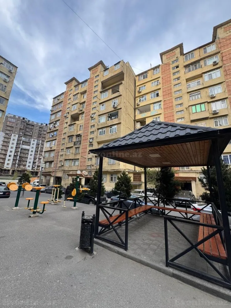 Satılır 2 otaqlı Mənzil Köhnə tikili 65 m² Yeni Yasamal - şəkil 3