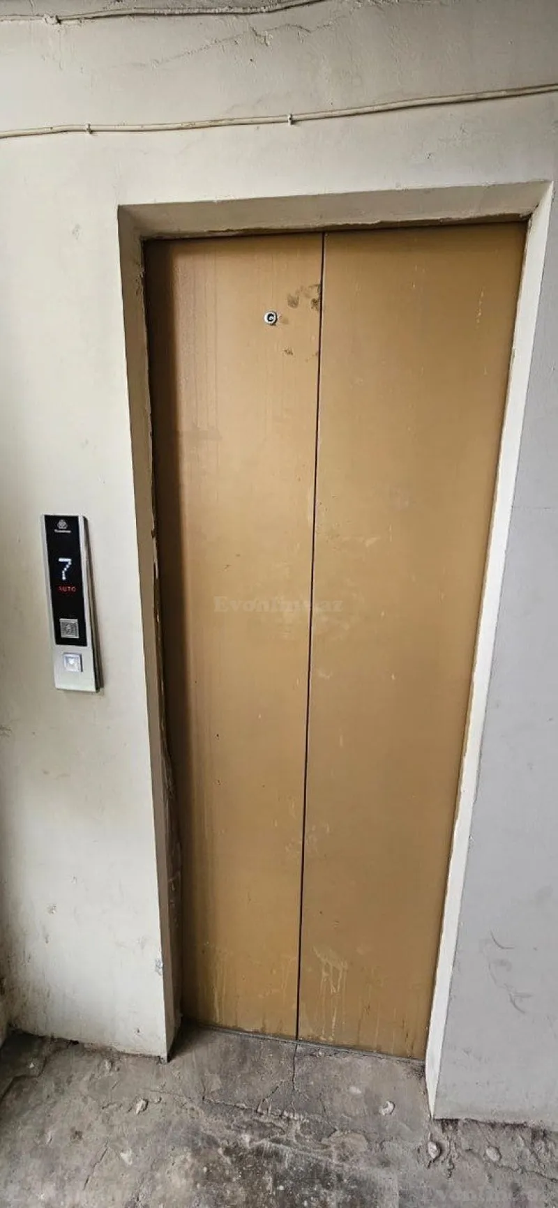 Satılır 2 otaqlı Mənzil Köhnə tikili 65 m² Yeni Yasamal - şəkil 12