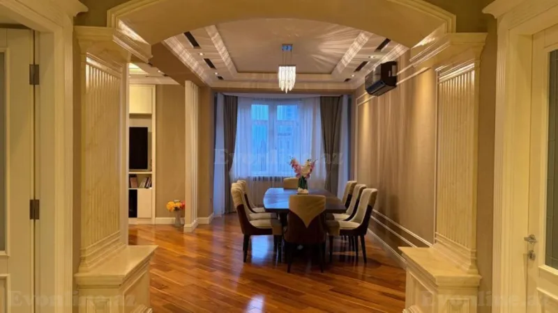 Satılır 4 otaqlı Mənzil Yeni tikili 214 m² Nəsimi r. - şəkil 13