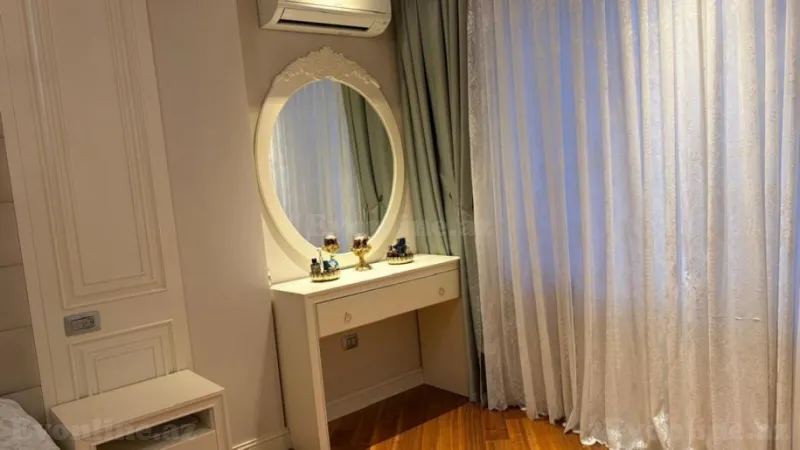 Satılır 4 otaqlı Mənzil Yeni tikili 214 m² Nəsimi r. - şəkil 16