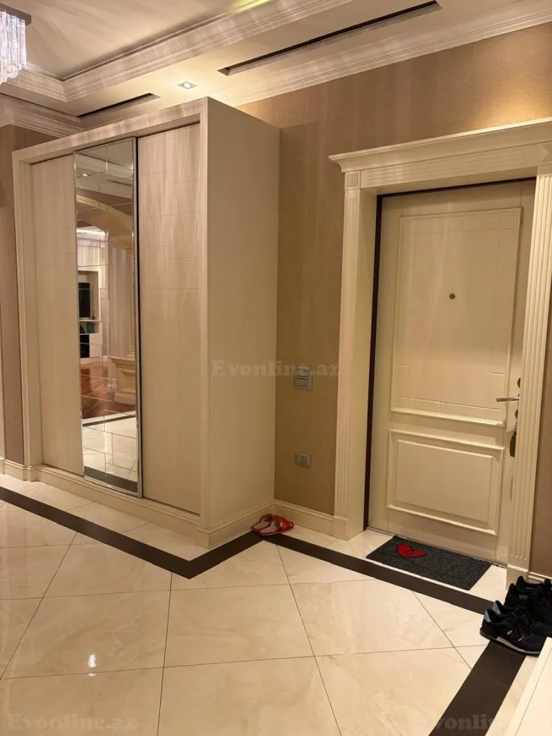 Satılır 4 otaqlı Mənzil Yeni tikili 214 m² Nəsimi r. - şəkil 27