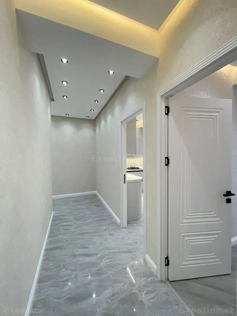 Satılır 3 otaqlı Mənzil Yeni tikili 96 m² 8-ci mikrorayon - şəkil 2