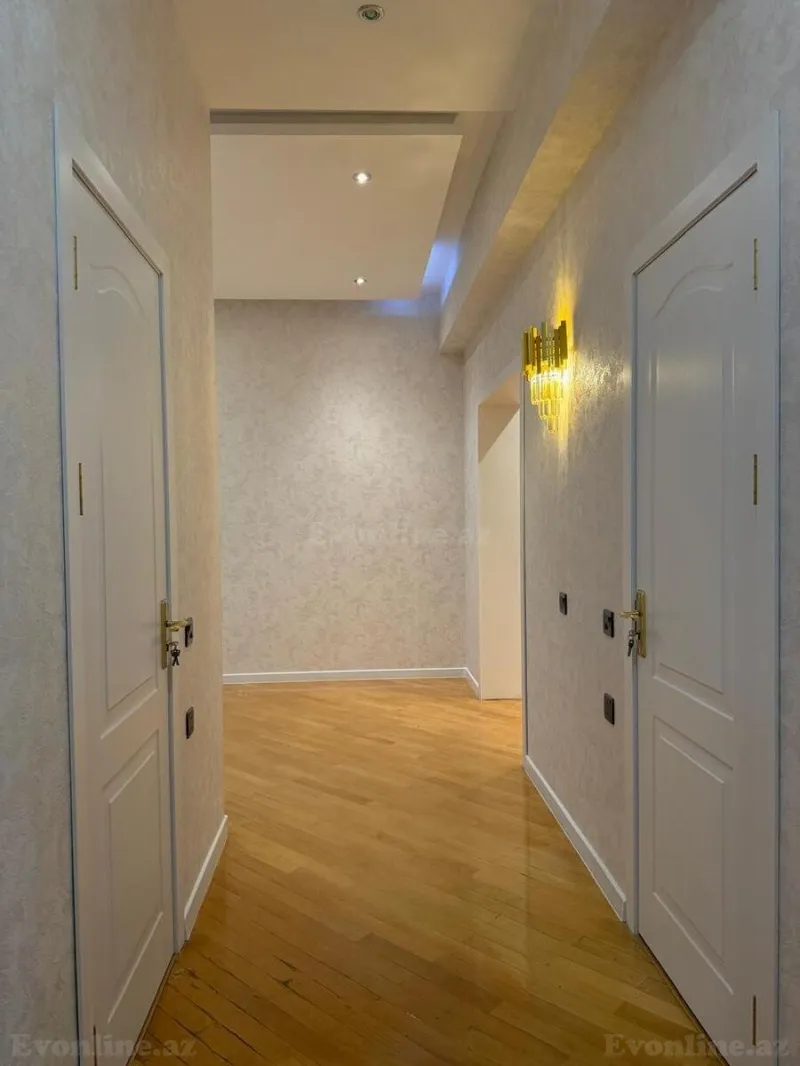 Satılır 3 otaqlı Mənzil Yeni tikili 122 m² Elmlər Akademiyası m. - şəkil 3