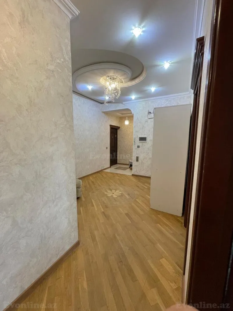 Satılır 3 otaqlı Mənzil Yeni tikili 150 m² İnşaatçılar m. - şəkil 12