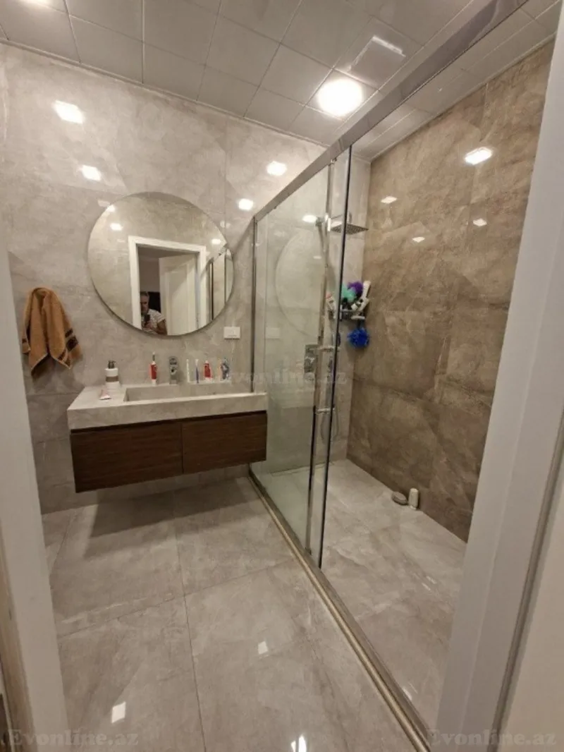 Satılır 3 otaqlı Mənzil Yeni tikili 110 m² 8 Noyabr m. - şəkil 9