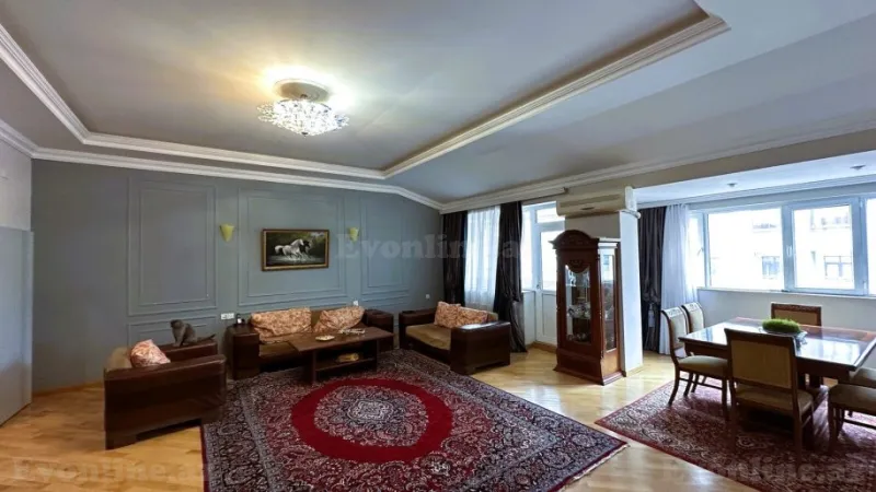 Satılır 4 otaqlı Mənzil Yeni tikili 240 m² 8 Noyabr m. - şəkil 5