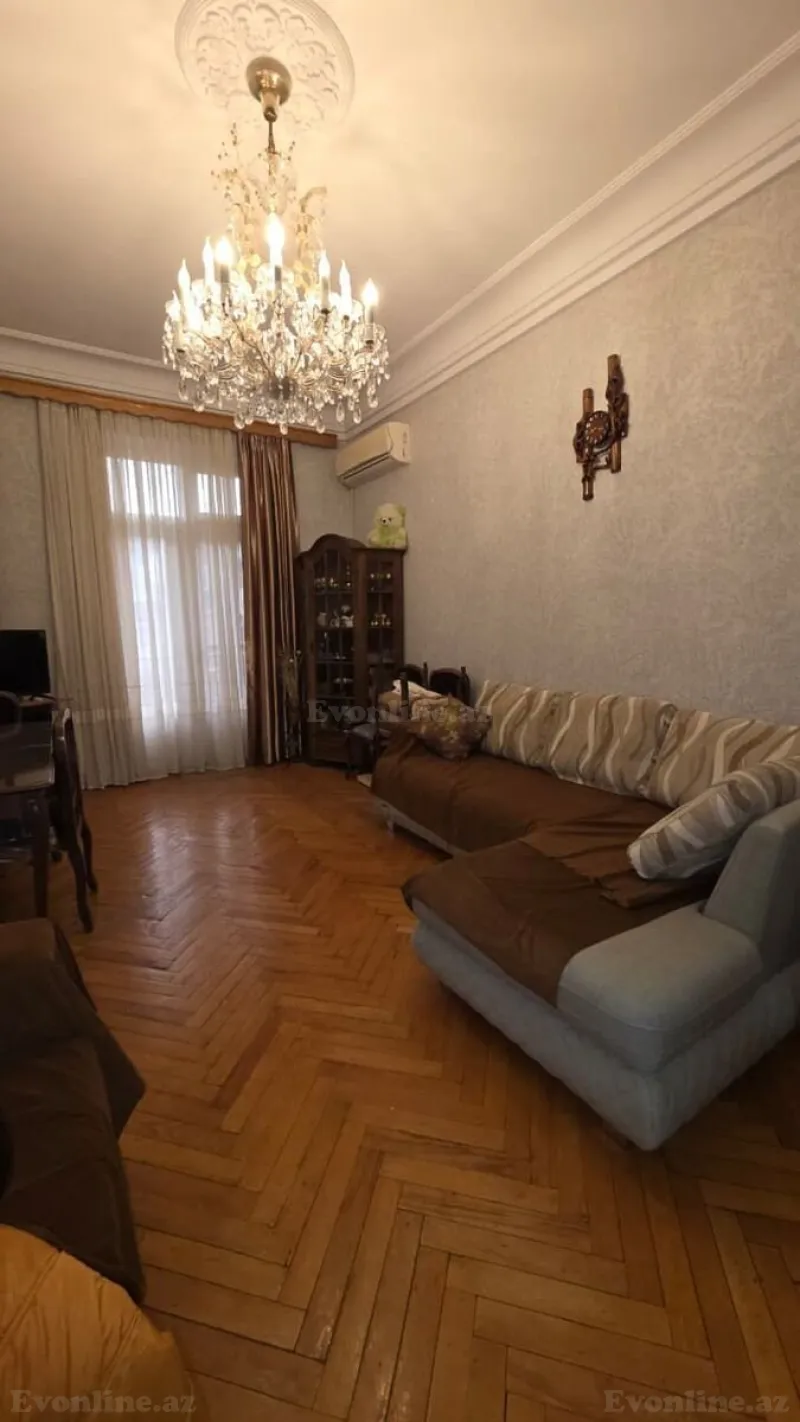 3 otaqlı Mənzil 75 m² Nəsimi r. Satılır
