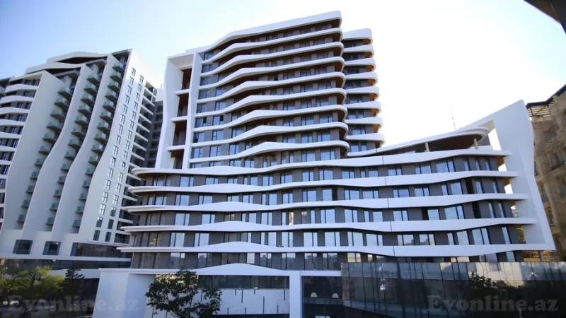 Kirayə verilir 3 otaqlı Mənzil Yeni tikili 128 m² Bayıl