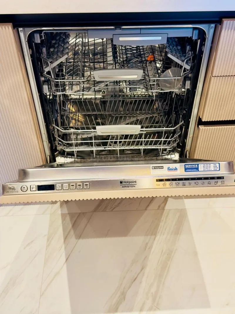 Kirayə verilir 3 otaqlı Mənzil Yeni tikili 128 m² Bayıl - şəkil 6