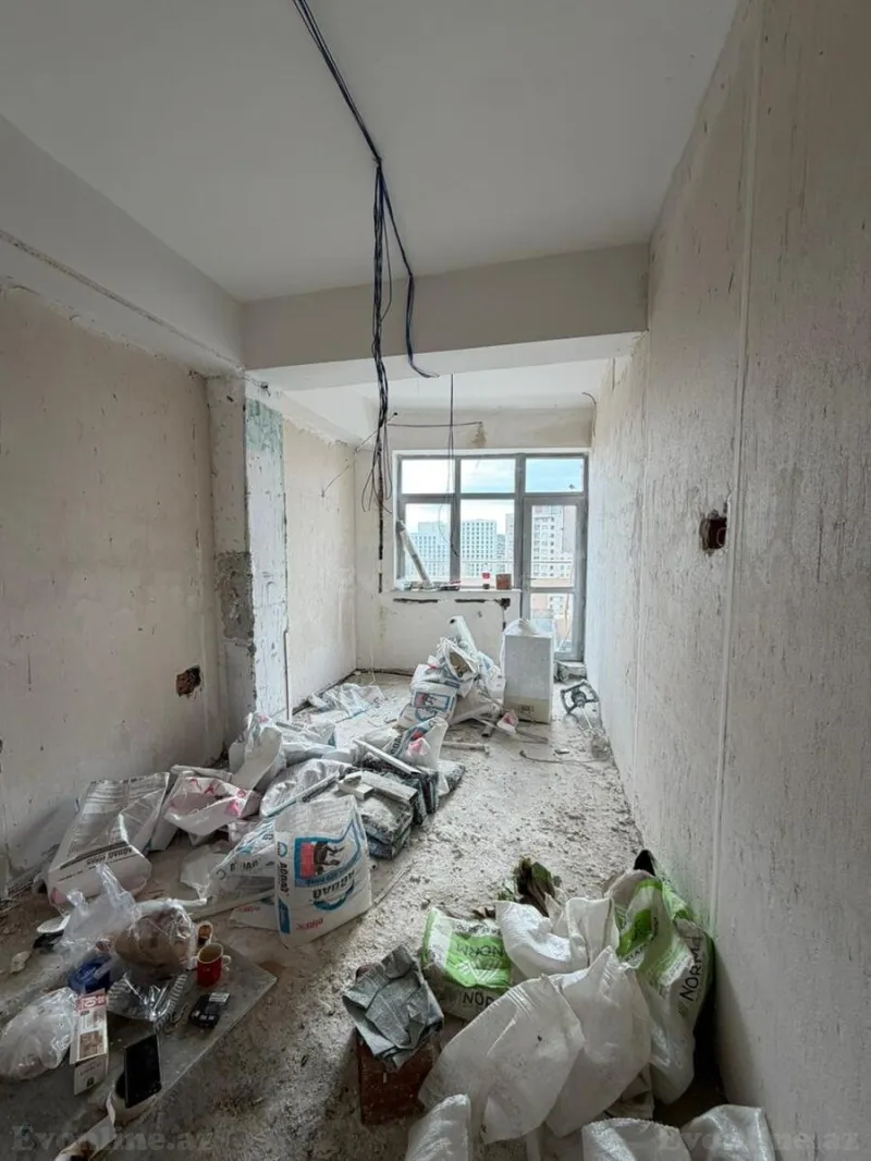 Satılır 3 otaqlı Mənzil Yeni tikili 130 m² İnşaatçılar m. - şəkil 9