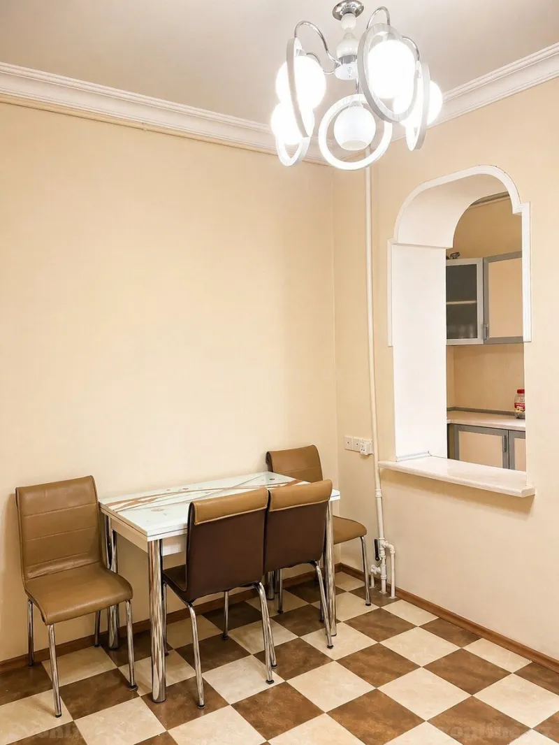 Satılır 3 otaqlı Mənzil Köhnə tikili 100 m² Nizami m. - şəkil 4